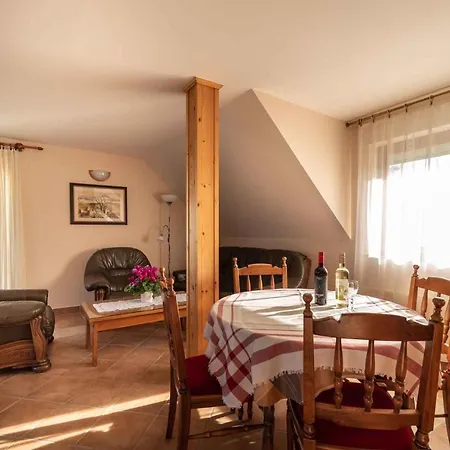 In - Balaton 19020 Daire