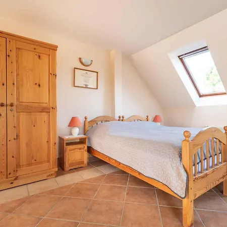 In - Balaton 19020 Daire Kestel